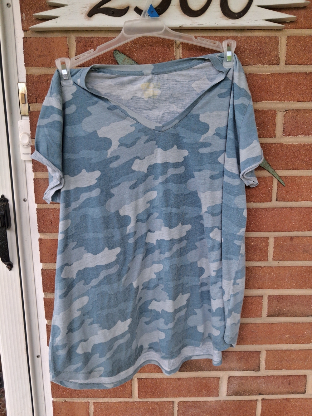 Bass Pro Shops Blue Camouflage Short Sleeve Top
